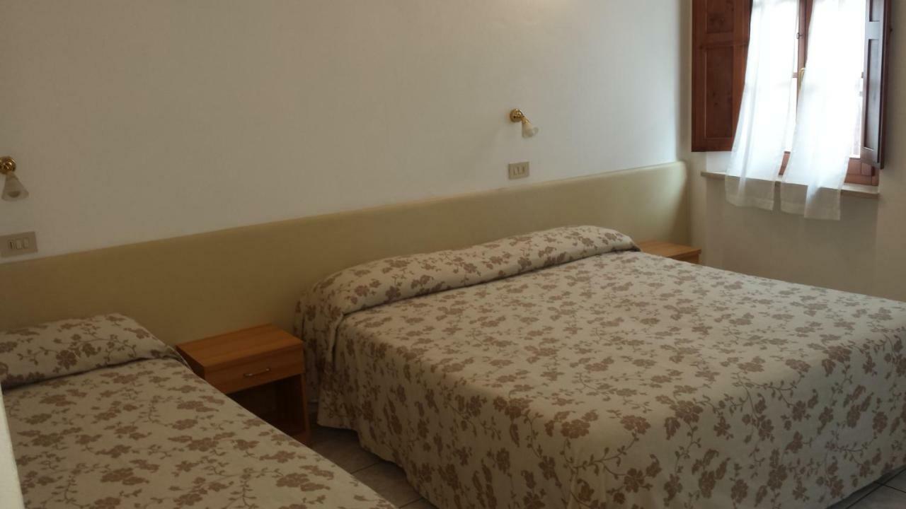 Camere La Torre Volterra Buitenkant foto